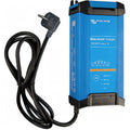 Caricabatterie Victron Blue Smart IP22 12V 20A blu in alluminio con cavo di alimentazione schuko