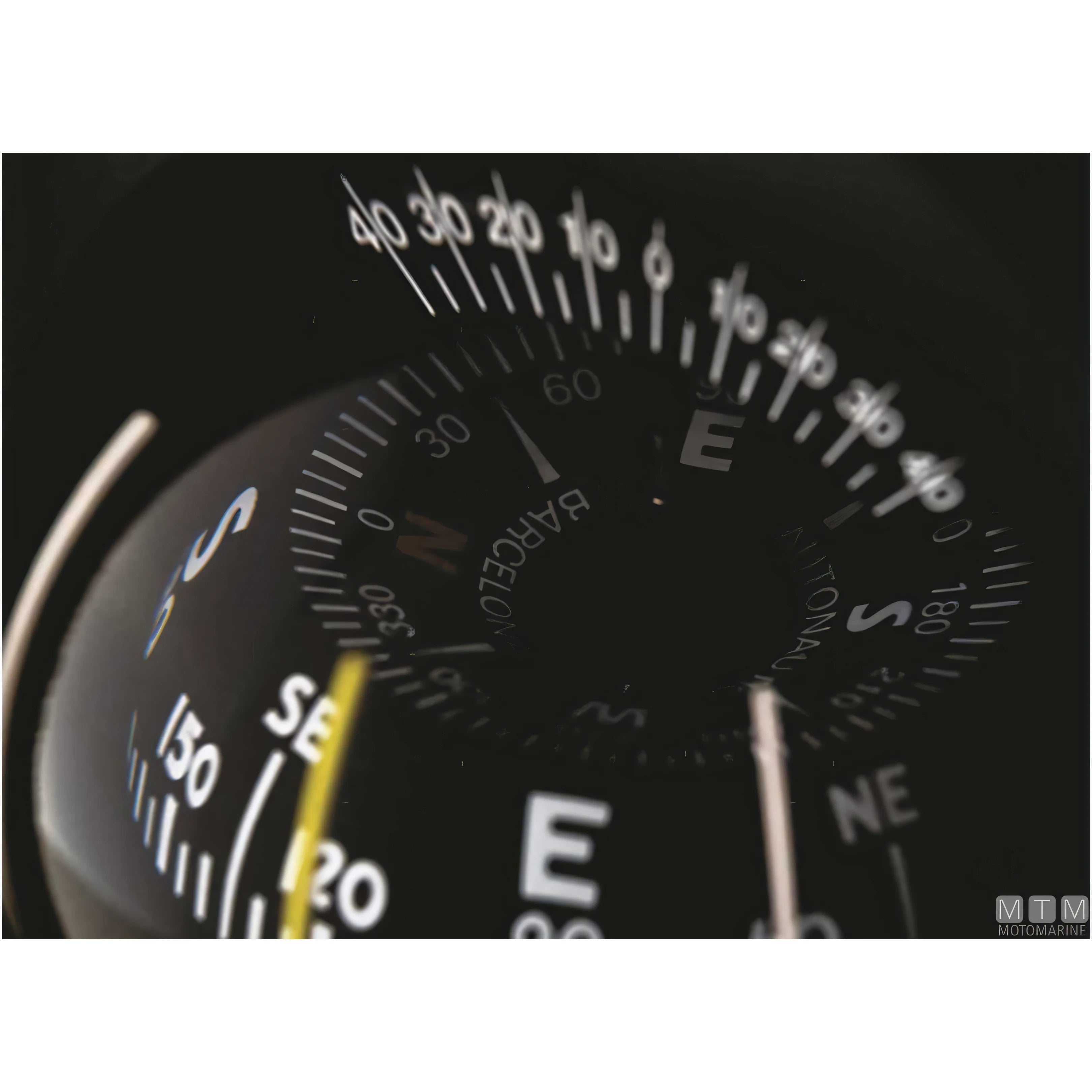 Bussola Autonautic C9 a incasso verticale, rosa 85mm — Bianca