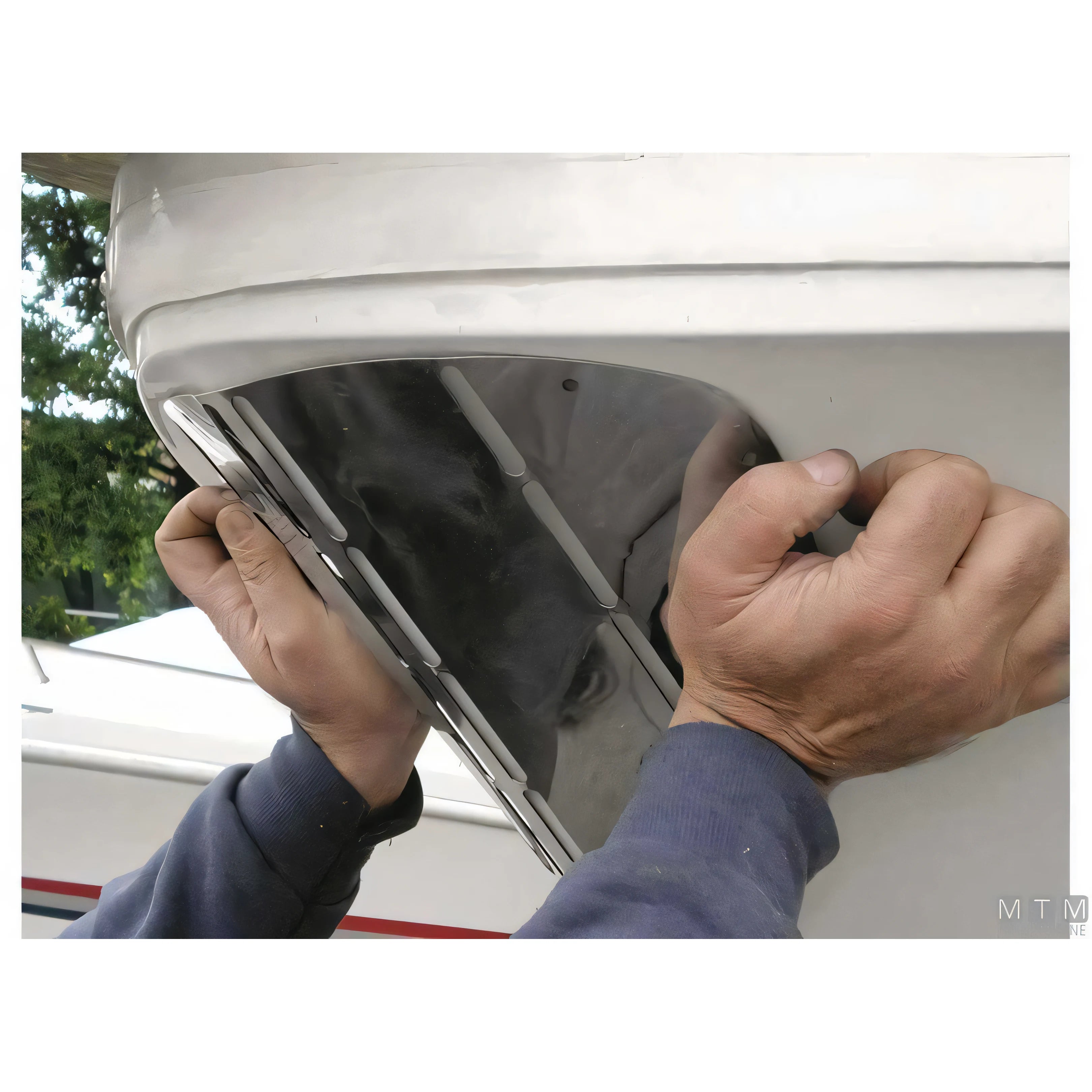 Paraprua Triangolare Sagomabile in Acciaio Inox 35 x 34,5 cm — Elittico