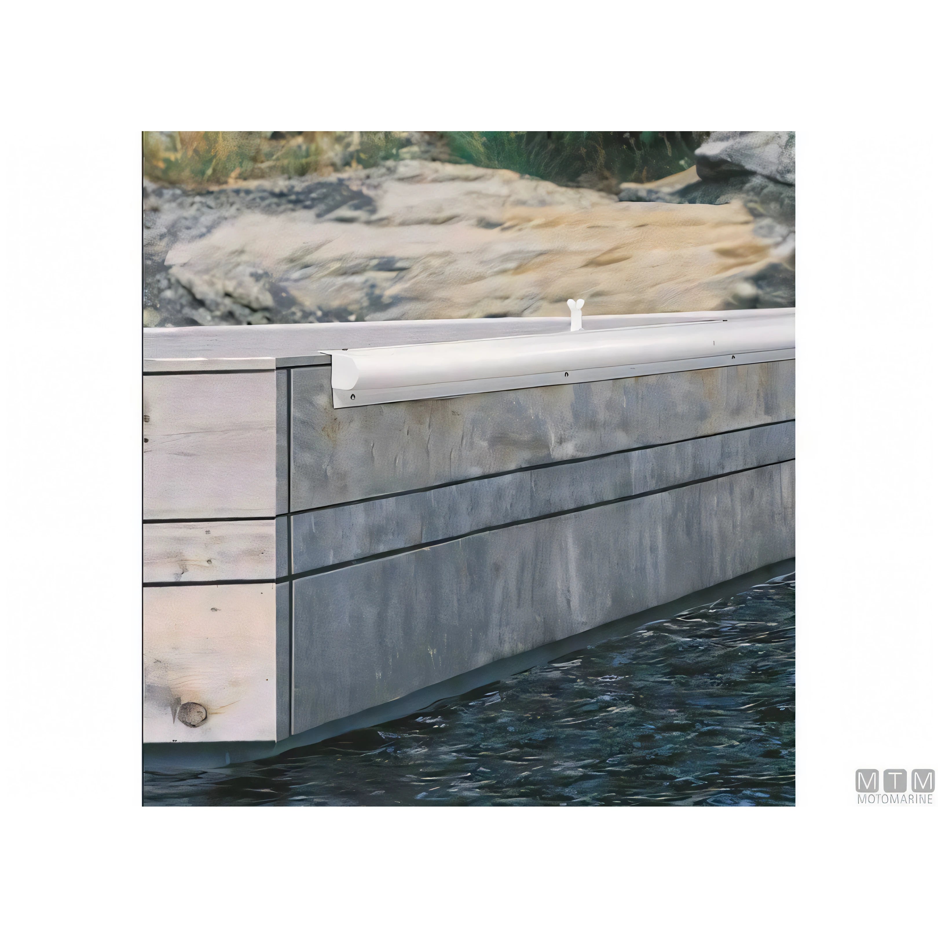 Motomarine Profilo Paracolpi Dock Edge P-Type in PVC marino — Profilo 2,4 m