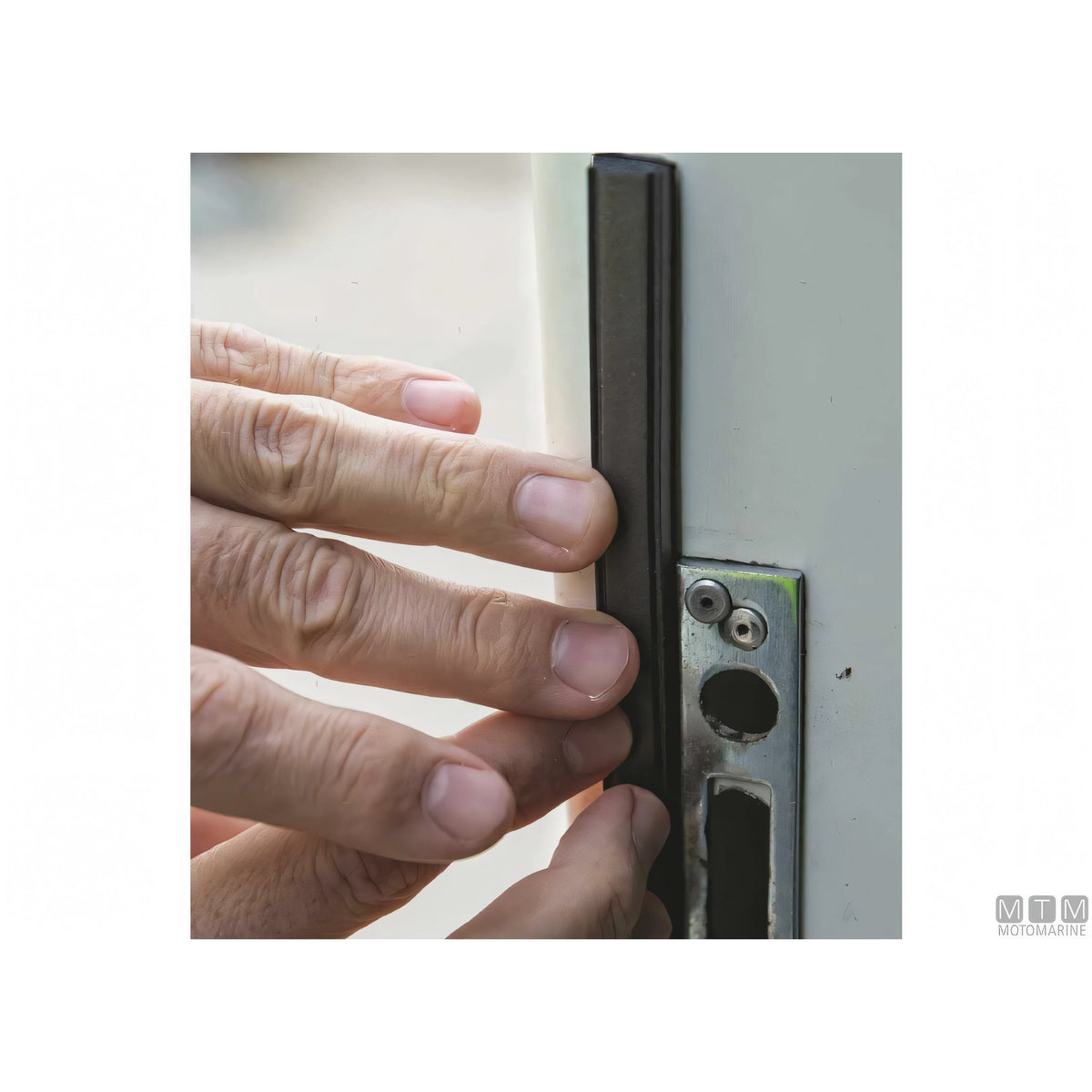 Trim-Lok guarnizione Flat Rubber gomma EPDM adesiva — vista 3