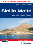 Copertina portolano Sicilia Malta Isole Eolie Egadi Pelagie Imray 2020, blu con foto baia e collina | Onautica