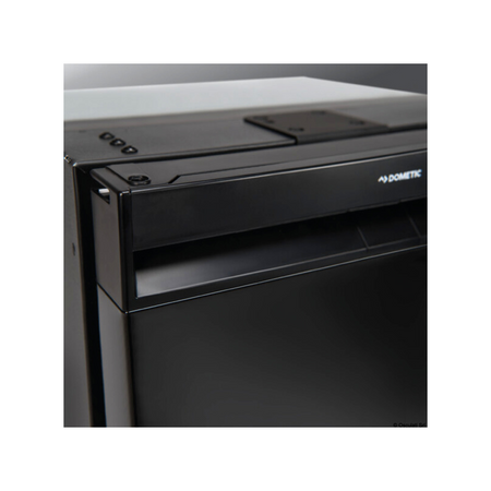 Frigorifero Dometic NRX serie nero scuro con compressore 3 modalità per barca e camper.