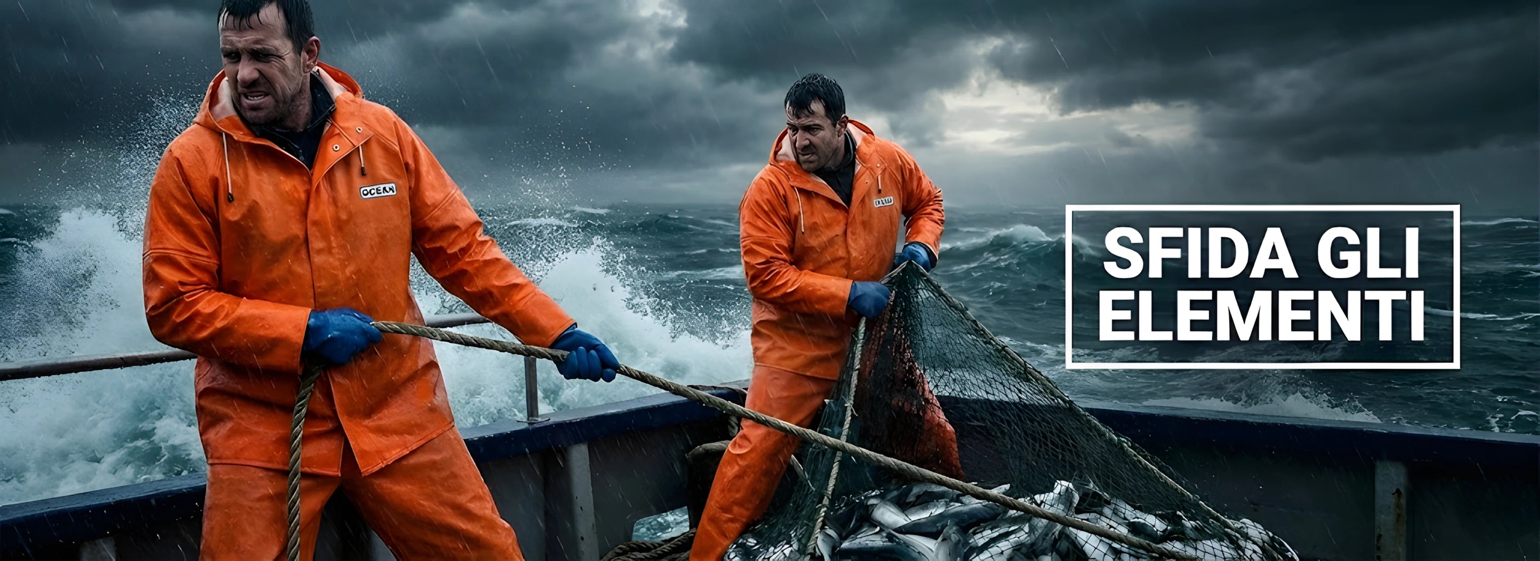 Pescatori in azione con completi OCEAN arancio alta visibilità, giacca indossata sopra la salopette per massima impermeabilità in tempesta.