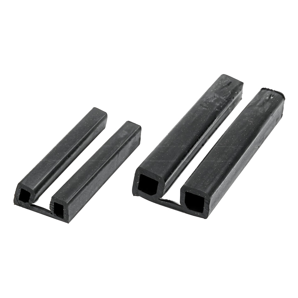 Profilo parabordo bottazzo in PVC nero con inserto bianco per scafi con giunzione scatolata, dimensioni 44x18 mm, rotolo da 24 metri.