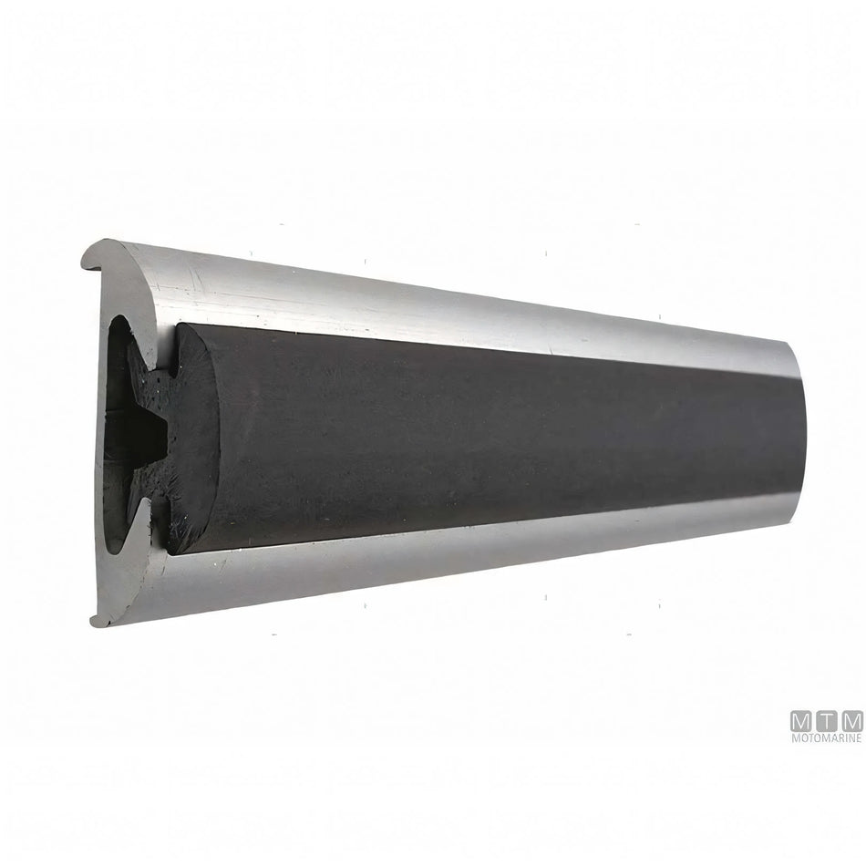 Profilo parabordo Bottazzo PVC nero H37 mm Tessilmare montato sul supporto in alluminio anodizzato
