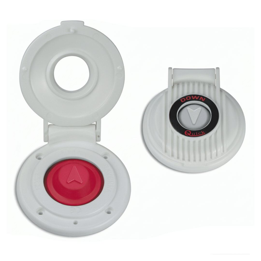 Comando a pedale stagno Quick Serie 900 con coperchio bianco per verricelli salpa ancora.