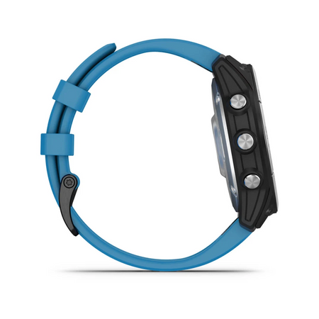 Vista laterale orologio Garmin Quatix 7 Standard Edition con cinturino in silicone azzurro e cassa nera con tre pulsanti | Onautica