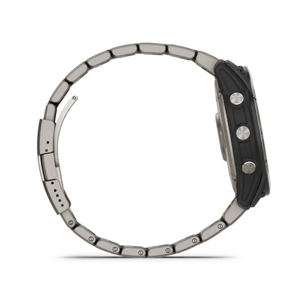 Orologio Garmin Quatix 7X Solar Edition vista laterale, cinturino in titanio con chiusura a farfalla | Onautica