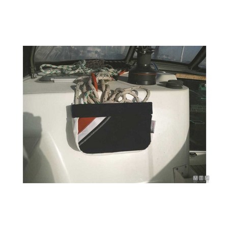 Sacca portaoggetti piccola da pozzetto Navishell in tessuto acrilico con fondo a rete.