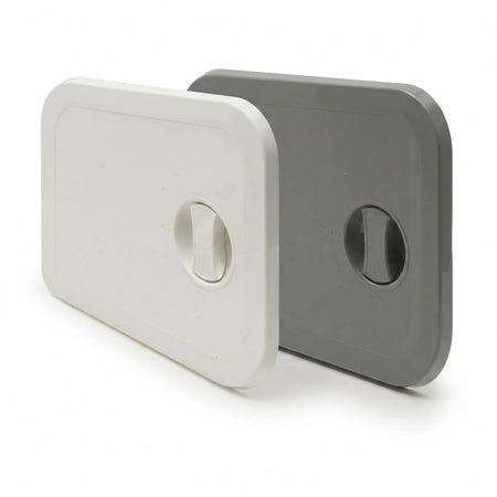 Sportello calpestabile ABS dettaglio maniglia versioni bianco e grigio